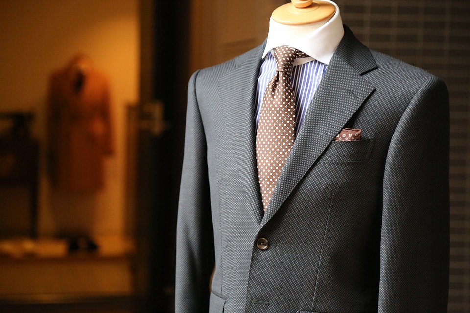 Tips To Buying A Perfect Men’s Suit